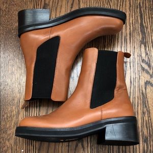 MIISTA BROWN CHELSEA BOOTS- NEVER WORN